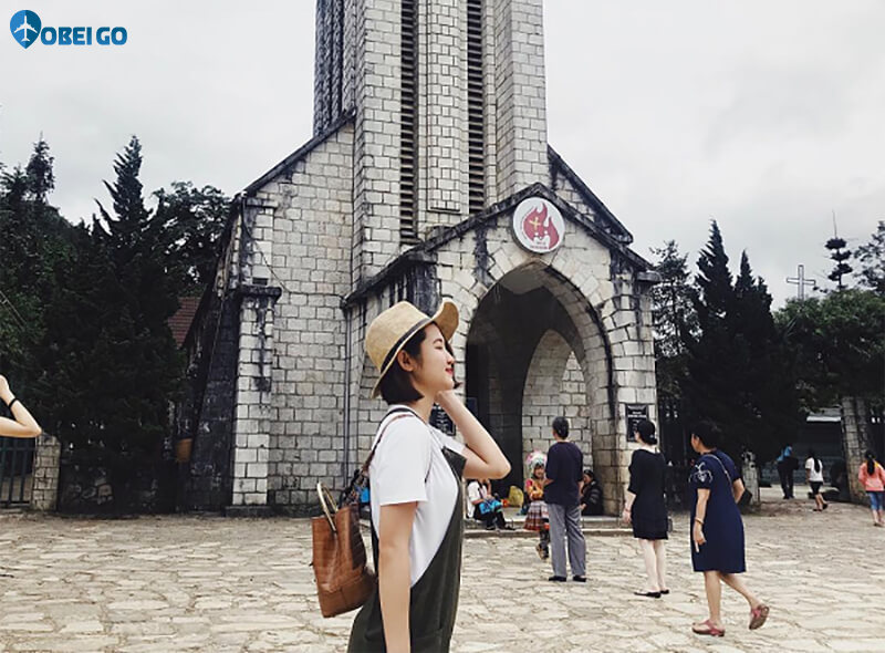 du lịch nhà thờ đá Sapa Lào Cai