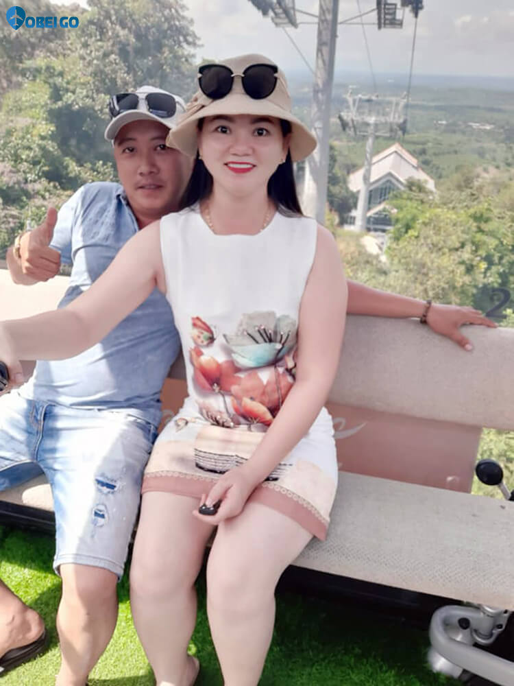 selfie trên cáp treo du lịch núi Chứa Chan