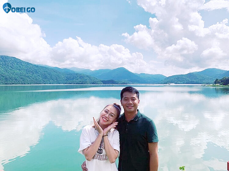 selfie cùng người thương tại hồ thủy điệm Đa Mi Tánh Linh Bình Thuận